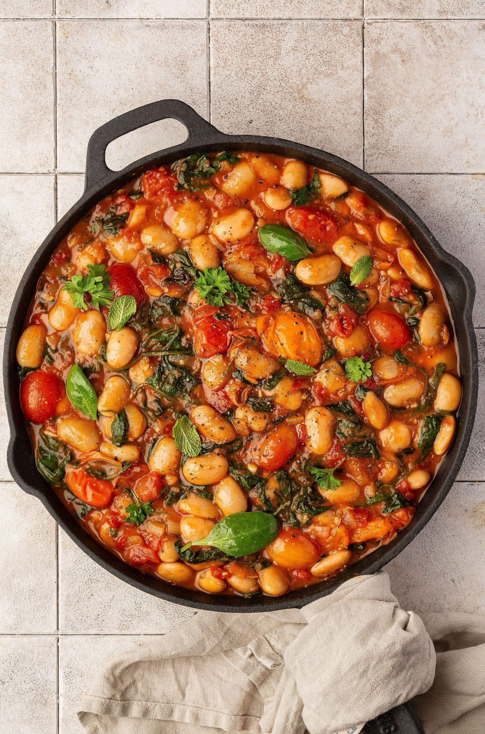 Augalinis pupelių troškinys