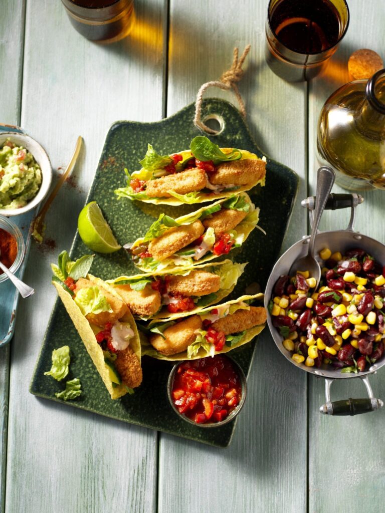 Meksikietiški takai su augaliniais kepsneliais.